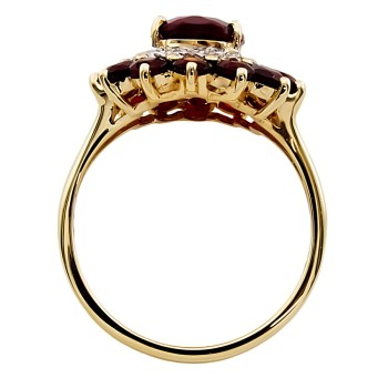 9ct gold Garnet / Diamond Cluster Ring size P